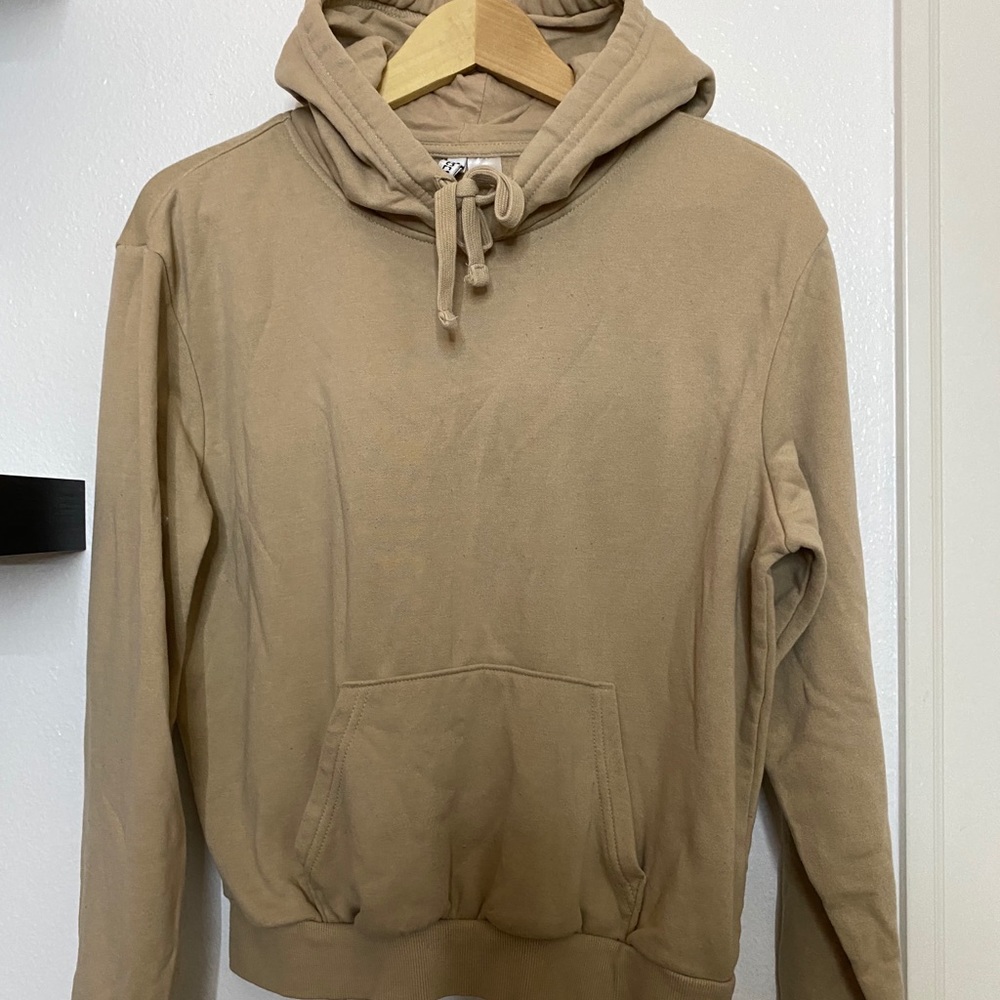 tan hoodie